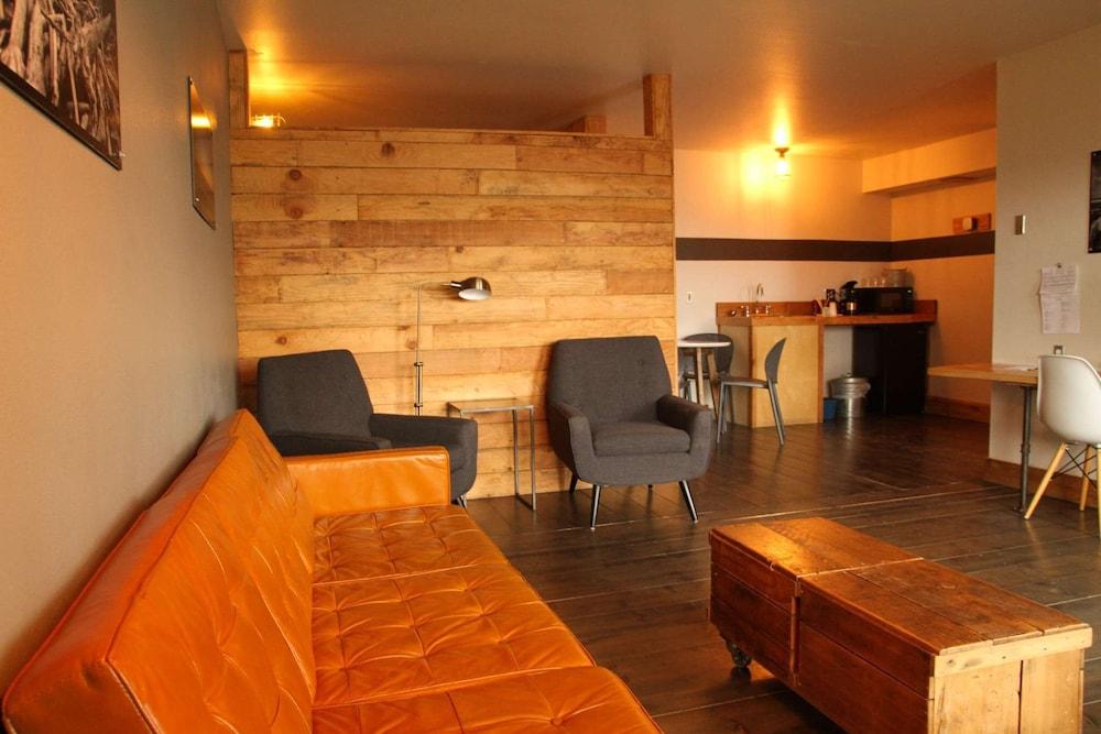 Ashore Hotel Сисайд Экстерьер фото